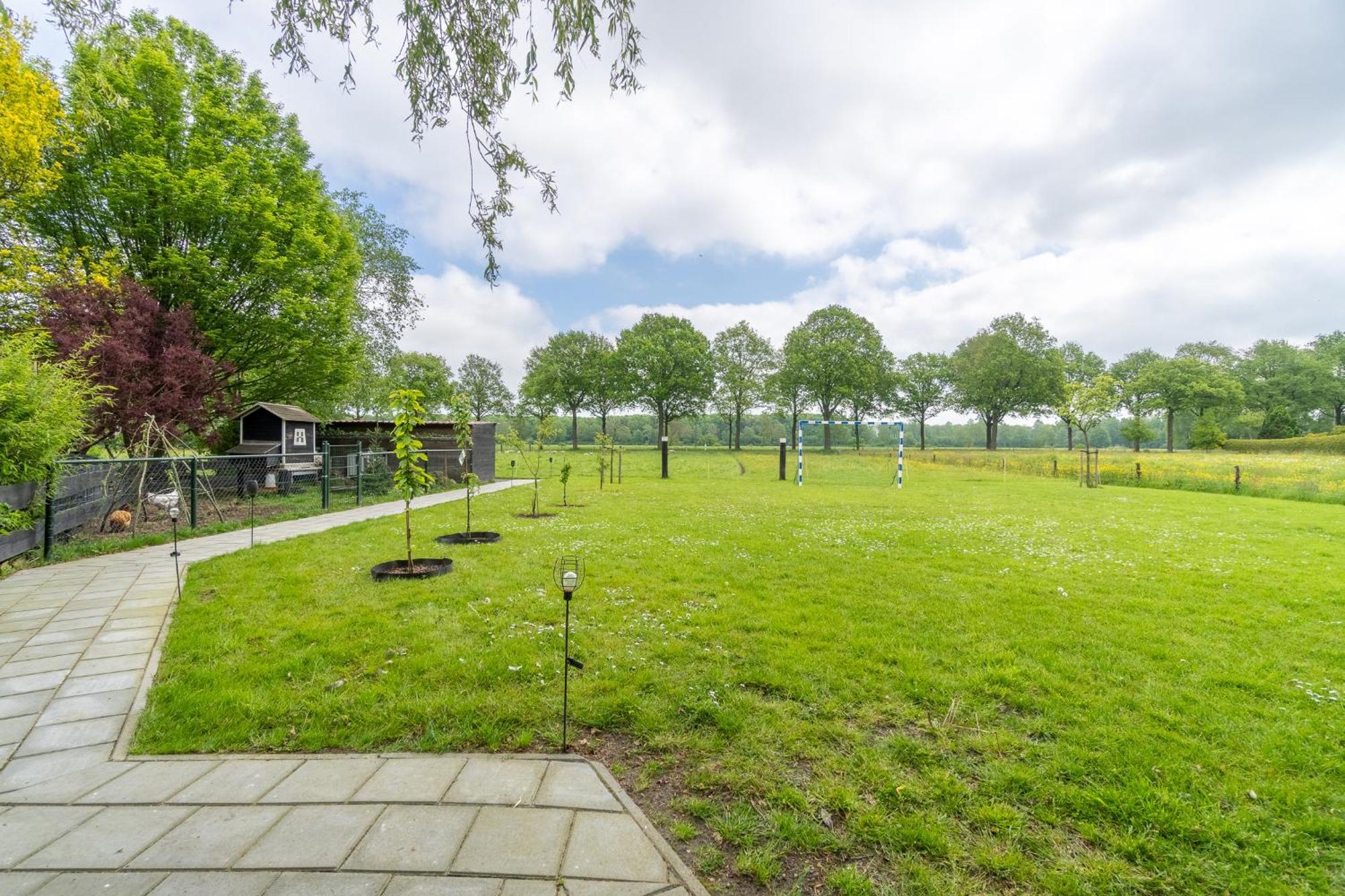 Prive In Een Bosrijke Omgeving Welkom Bij Gastenverblijf Het Ontsnapte Schaap In Jubbega Luaran gambar
